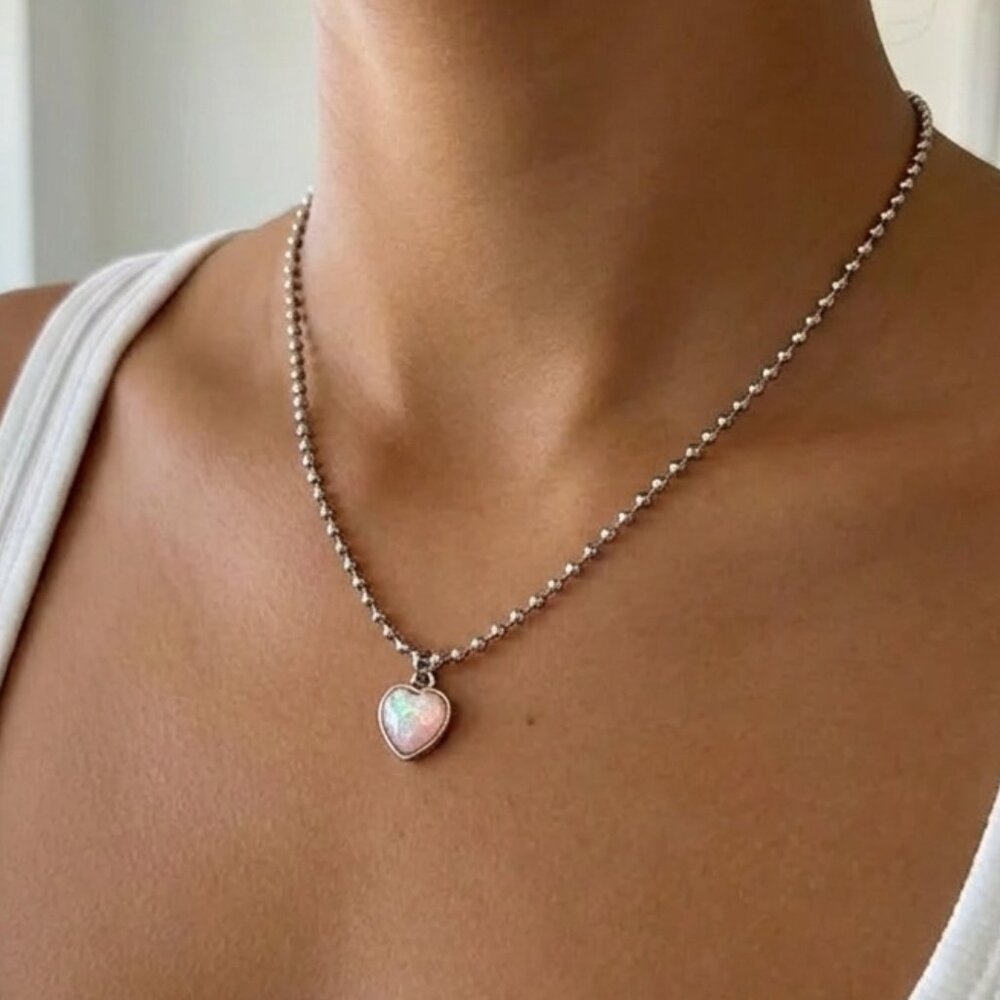 Heart Moonstone Pendent Necklace